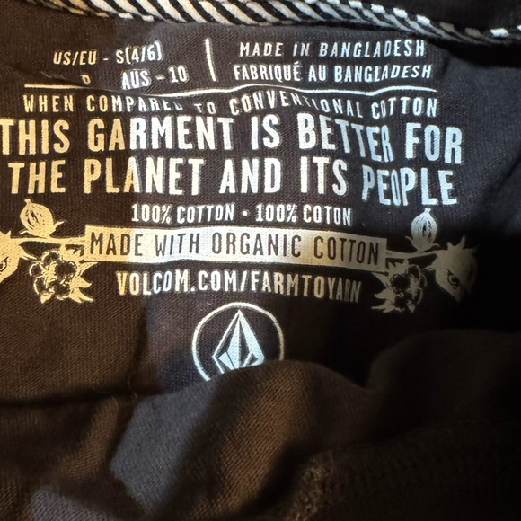 Volcom Organic Cotton Black Crop T-Shirt - Picture 2 of 9